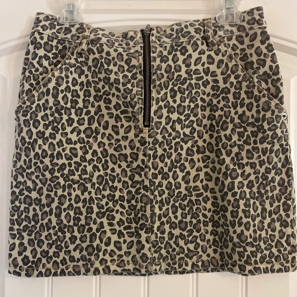 Fun Leopard skirt